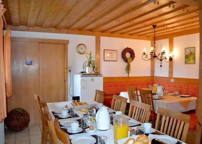 بيت ضيافة Gaestehaus Pfisterer